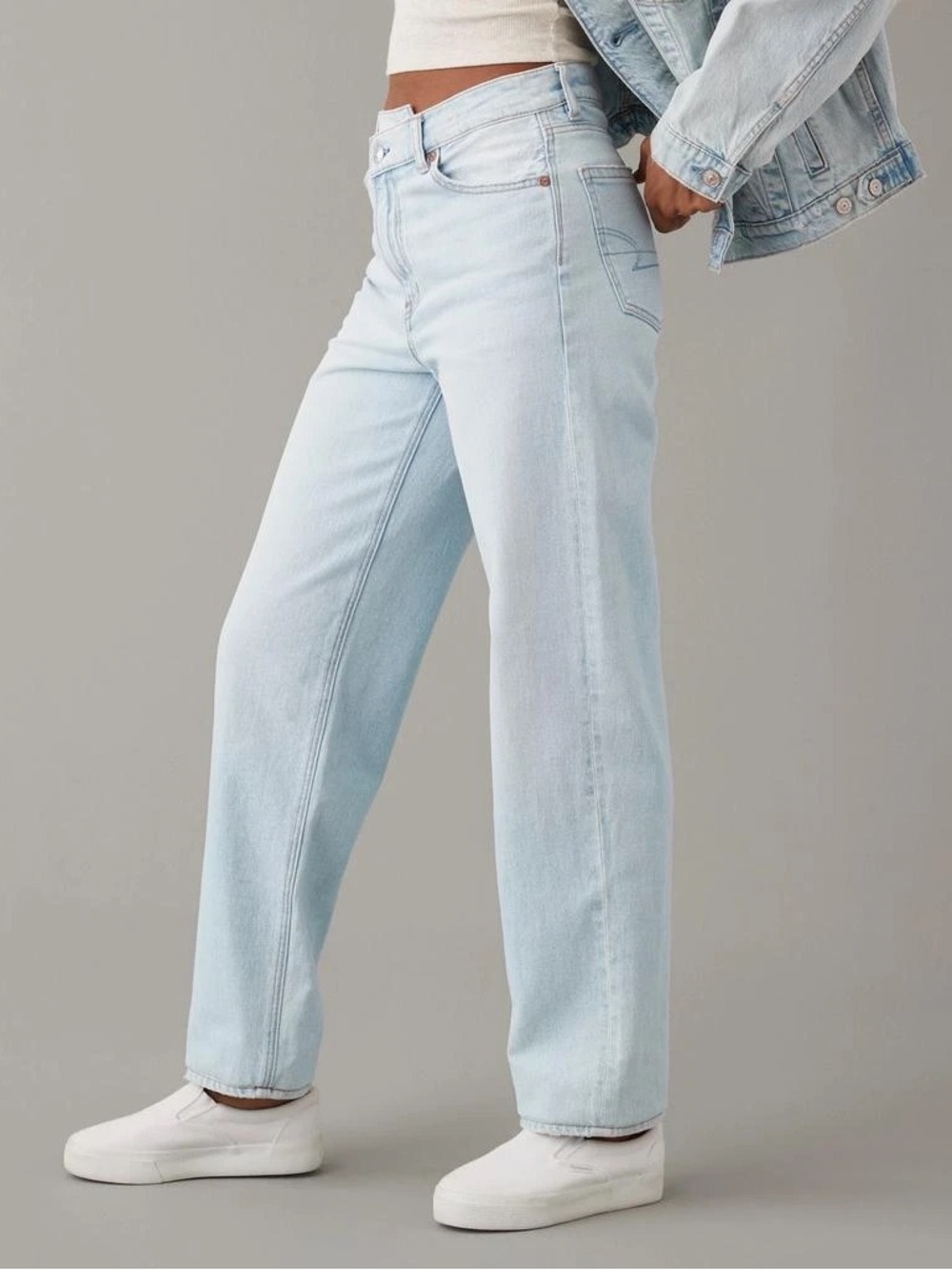AE Strigid Highest Waist Crossover Baggy
Straight Jean - Indigo Waters - Picture 3 of 5
